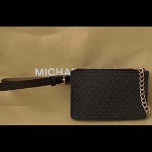 New w/o tags Michael Kits Fanny pack size M